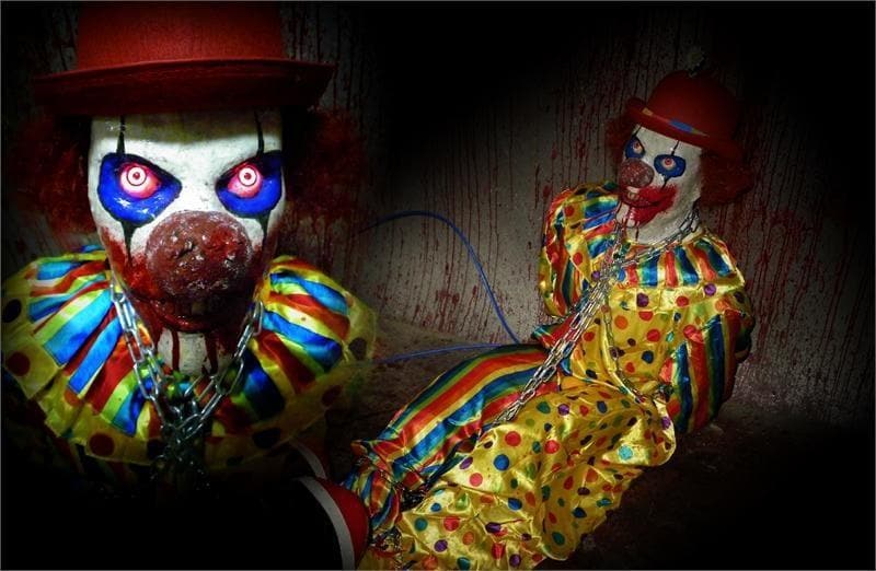 "Chained Clown" Halloween Animatronic