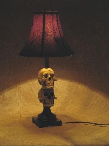"Desk Lamp with 2 Mini-Skulls and Antique Shade" Haunted House Lighting