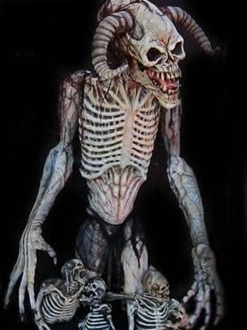 hell monsters Hell Spawn Gigantic Monster" Professional Monster Prop