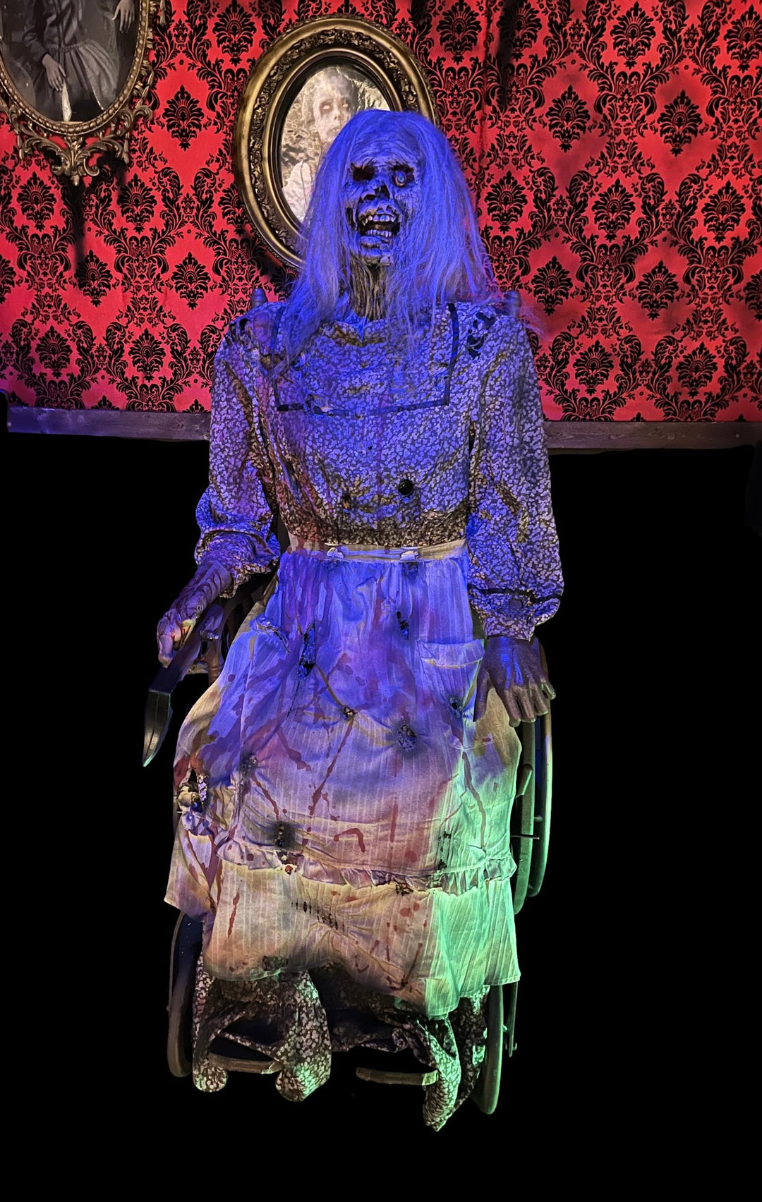 "Mother" Professional Halloween Animatronic