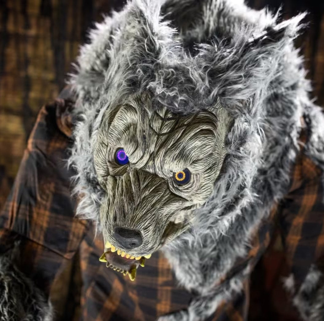 "7.5' Tall Hulking Werewolf" Halloween Animatronic Decoration