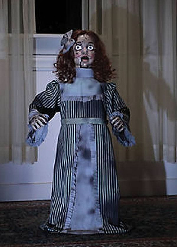 Animatronic Humans - Realistic Humanoid Haunts | Halloween Animatronics ...