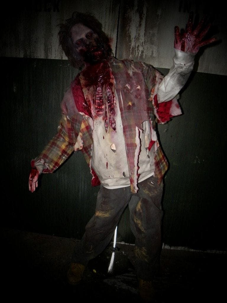"Fear Flex - Deadly Biter" Flexible Zombie Halloween Prop