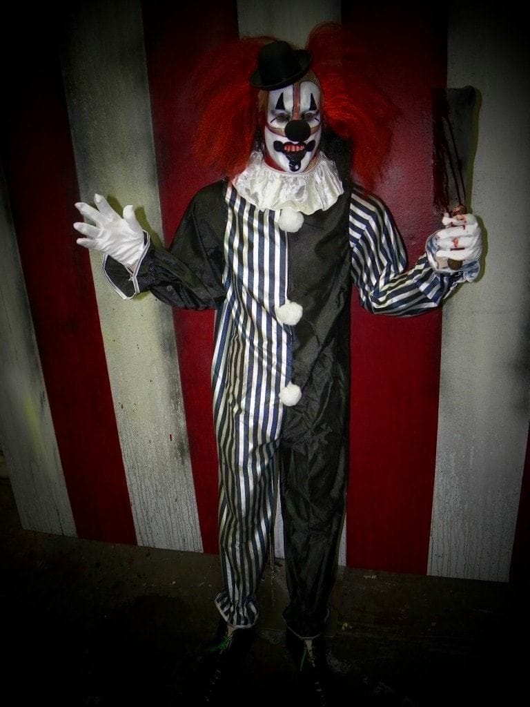 "Fear Flex - Red Dead Clown" Flexible Clown Halloween Prop