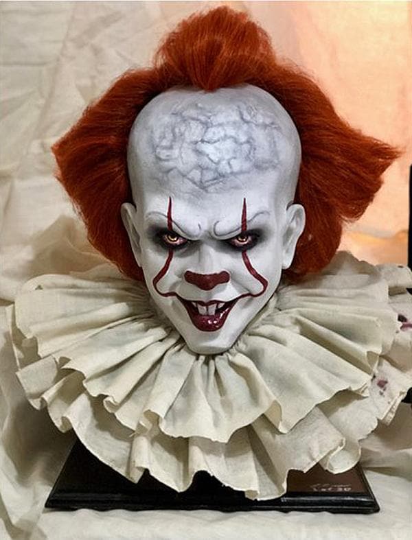 "Pennywise IT" Collector's Bust Halloween Decoration - Limited Run of 30 Units