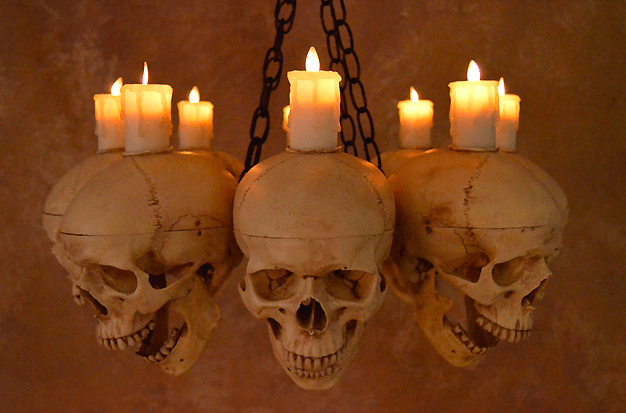 "Skull Chandelier with 8 Skulls and Flameless Candles" Haunted House Lighting
