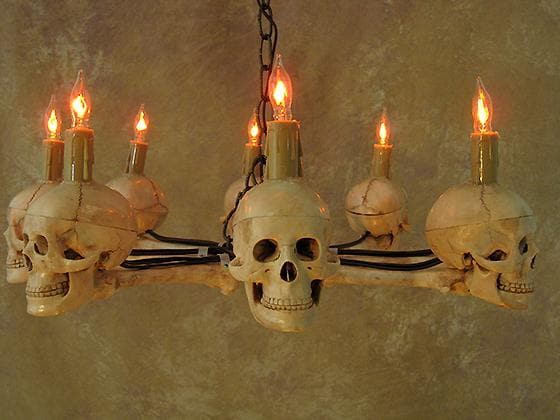 "Wagon Wheel Skull Chandelier" Haunted House Lighting